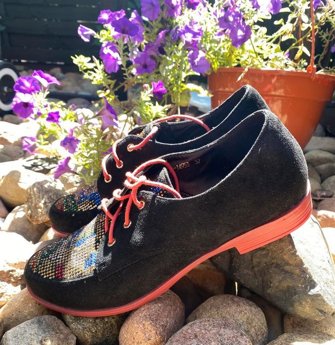 Buty z kryształkami