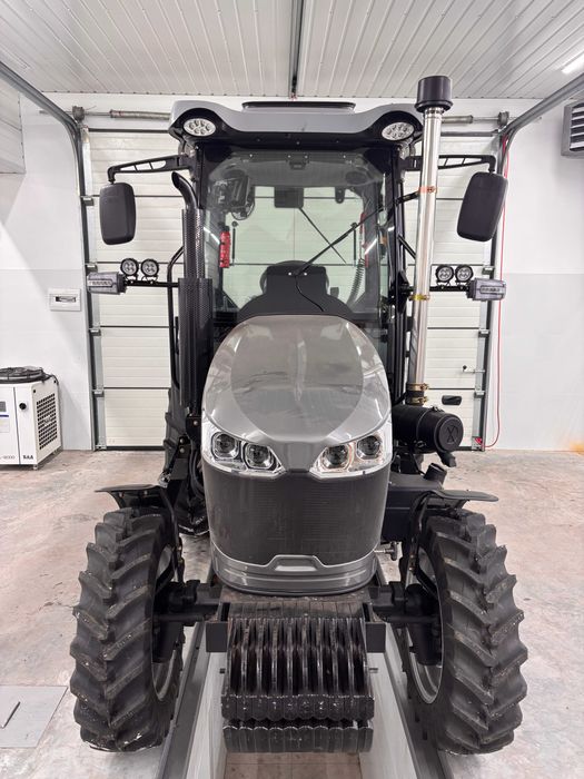 Трактор Скаут TE-504C з кондиціонером