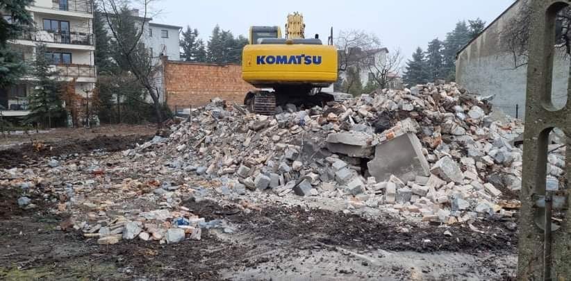 Wykopy rozbiórki usługi koparko ładowarką