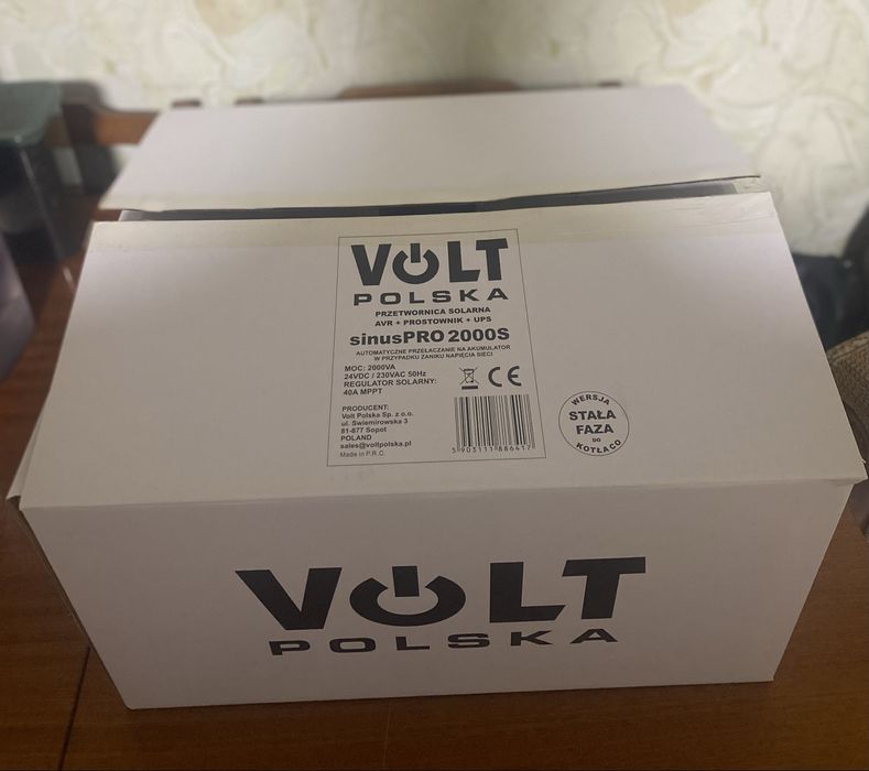 Інвертор сонячний Volt Polska Sinus Pro 2000 S 24/230V ДБЖ(UPS)