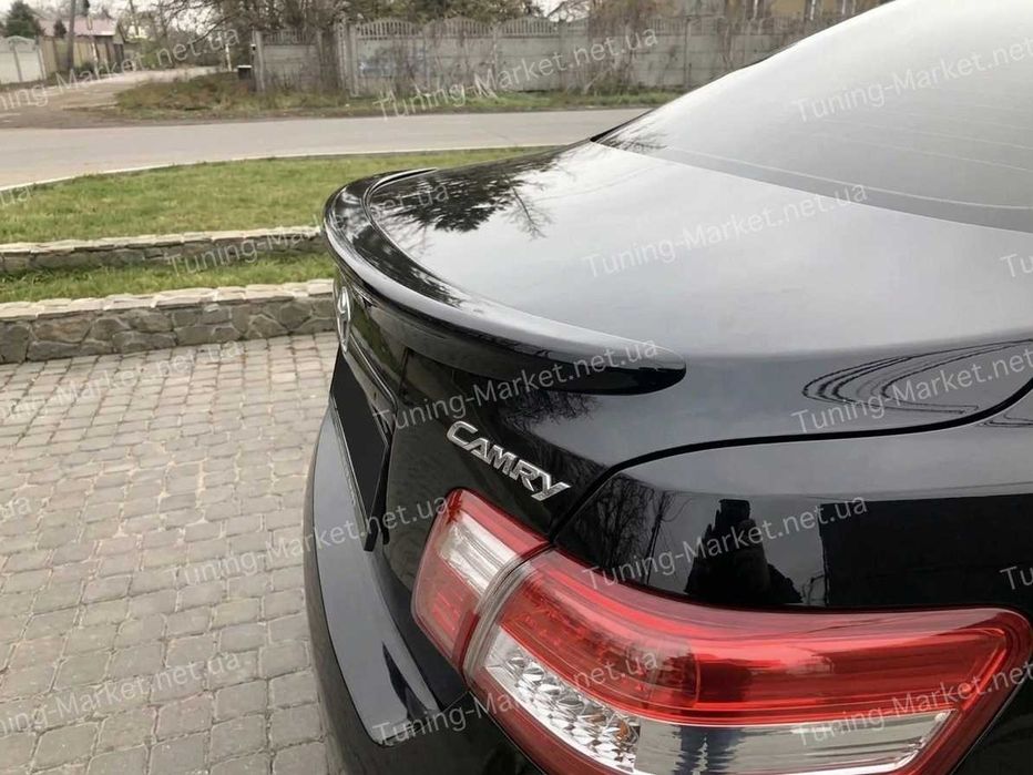Лип спойлер сабля на багажник Toyota Camry 40, Козырек Бленда на заднее стекло Тойота Камри 40