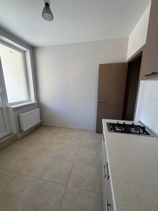 Продам 1 кімнатну квартиру 7 небо з кладовкою