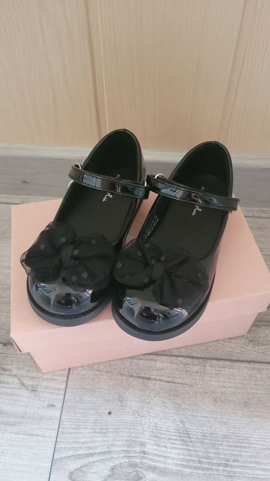 Eleganckie buty dla dziewczynki