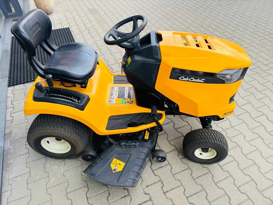 Cub Cadet XT2 | Briggs & Stratton 19 KM | 107 cm | z USA | Hydrostat