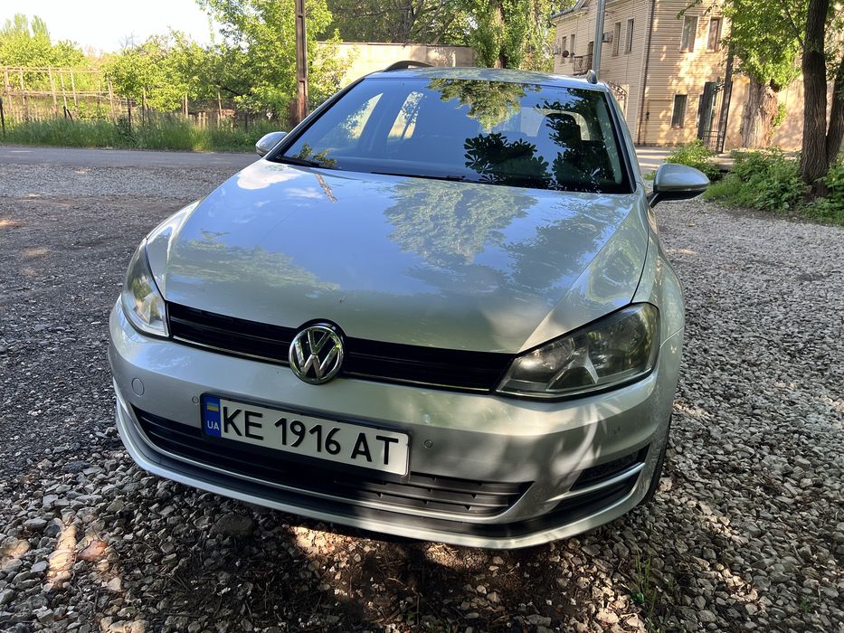 Продам Фольксваген гольф 7 1,4 tsi