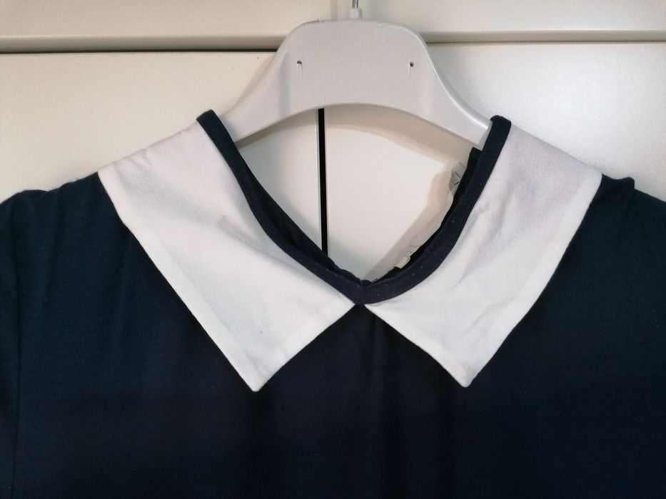 Vestido com gola Lefties