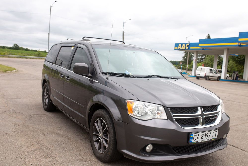 Продам Dodge Grand Caravan