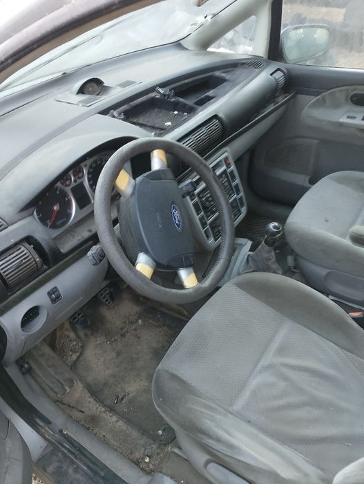 Vendo Ford galaxy 1.9 tdi