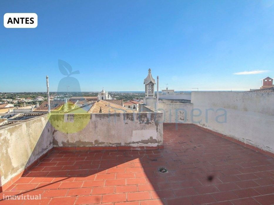 Prédio habitacional para venda na bela Vila de Boliqueime.