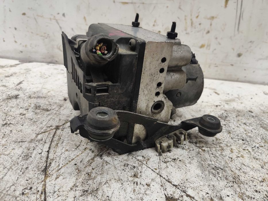 Audi A4 B5 1.6 1.8 1.9 TDI Pompa Sterownik ABS