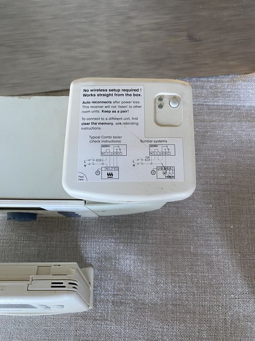 Honeywell regulator pogodowy+ regulator