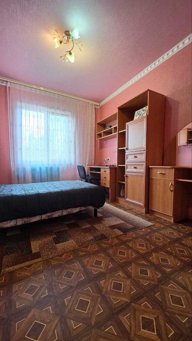Продаж 2х кімнатної квартири на 4му мікр-ні