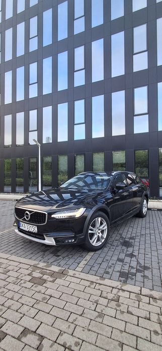 Volvo V90 Cross Country 2.0 Diesel Full Led Radar Skora