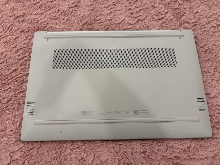 Portátil HP 15 Ryzen 5 | 16GB RAM | 512GB SSD | Garantia até 2028 + Rato e Bolsa