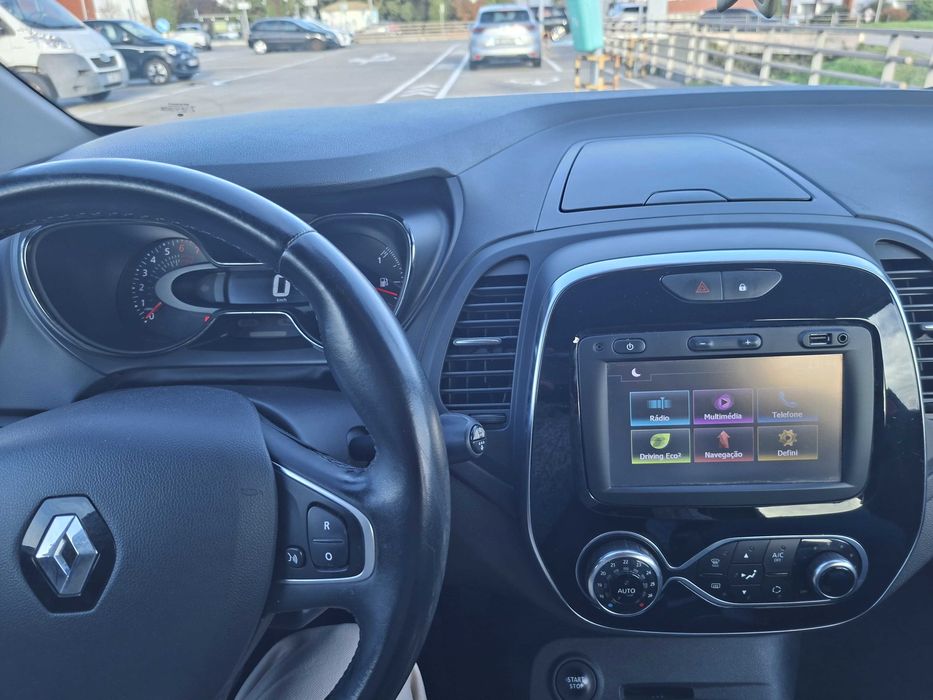 Renault Captur em excelente estado