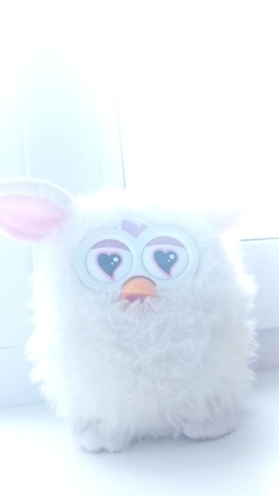 Редкий Интерактивный Furby Boom (Hasbro) — Белый с сердечками!