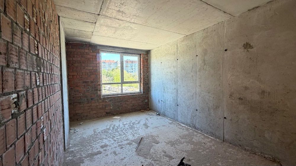 Продаж 3-кім. квартири 75 м вул. Миколайчука, 38 Галжитлобуд