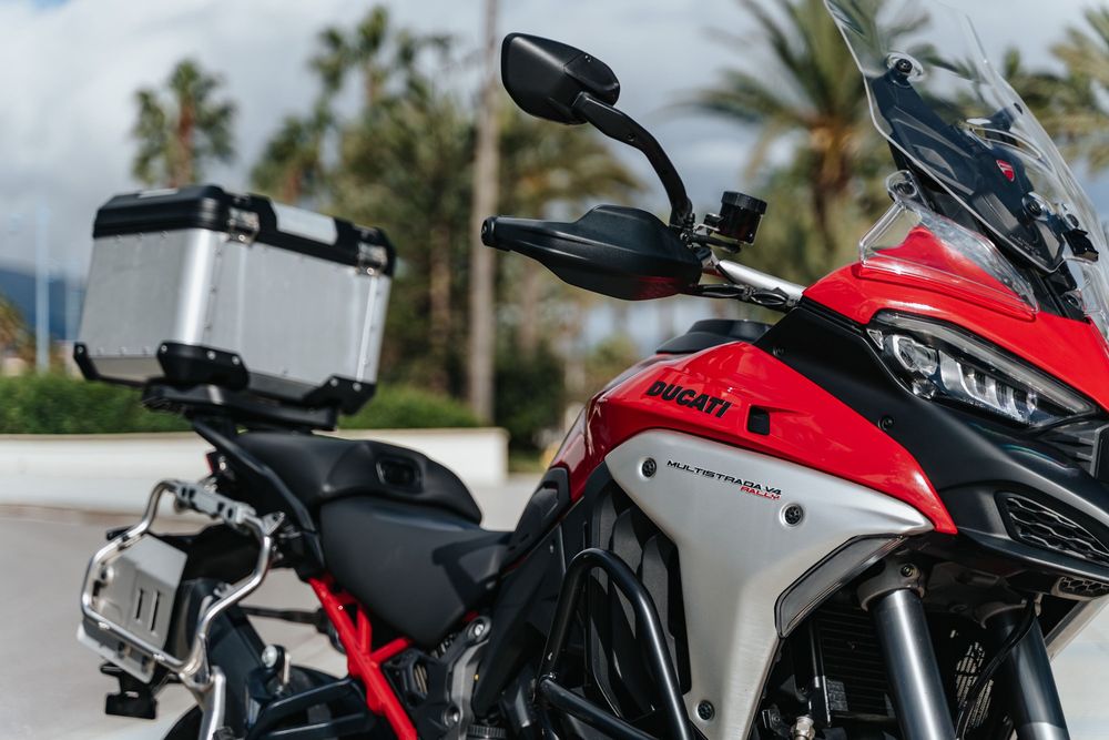 Ducati Multistrada V4 Rally (2024) - Wypożyczalnia Motocykli Warszawa | Rent Motorcycle Warsaw