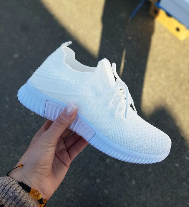 Sneakersy siateczkowe