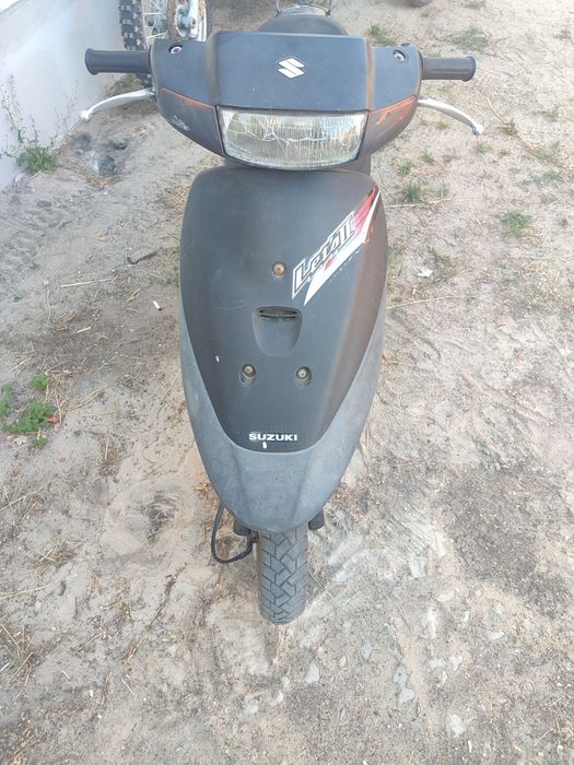 Продам скутер Сузукі лец
