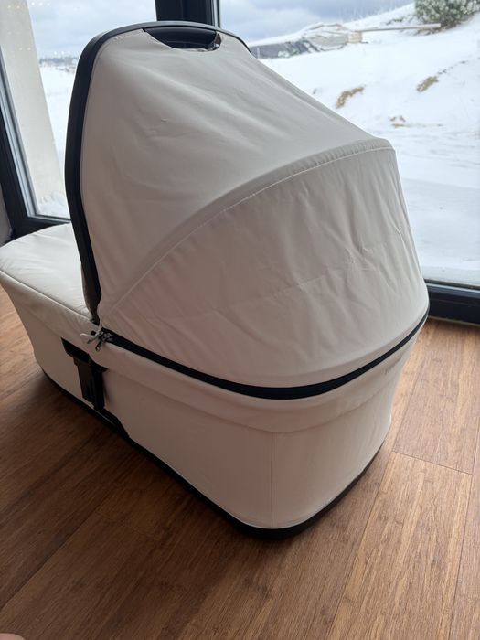 Thule Urban Glide 3 Nutria + gondola