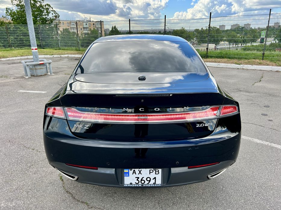 Продам Lincoln MKZ 2.0 EcoBoost AWD