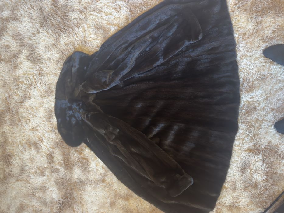 Продам норкову шубу SAGA MINK ROYAL (оригінал), розмір 14