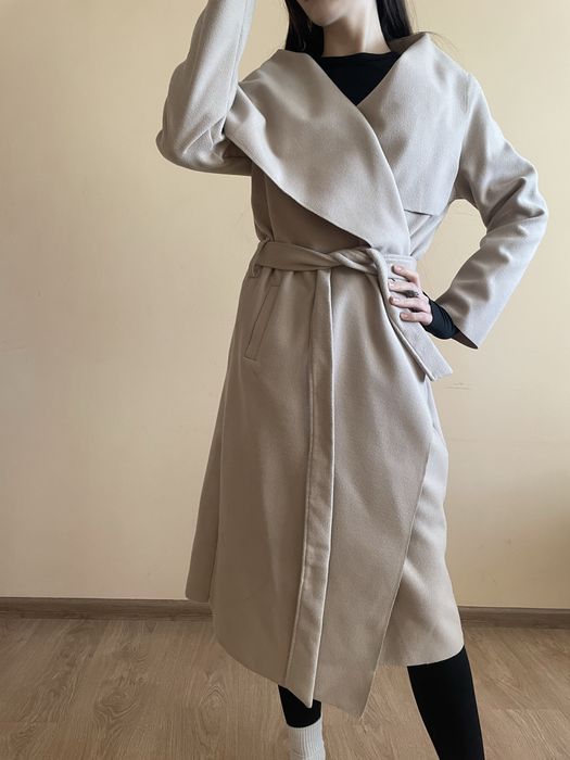 Пальто весняне з поясом