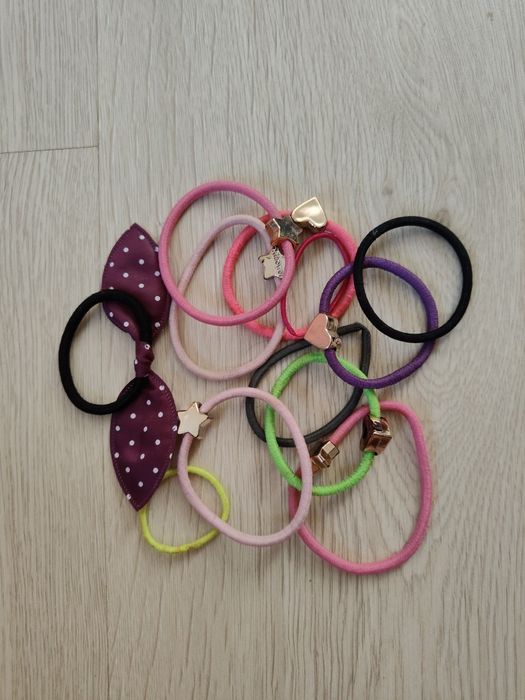 Kolorowe gumki do włosów