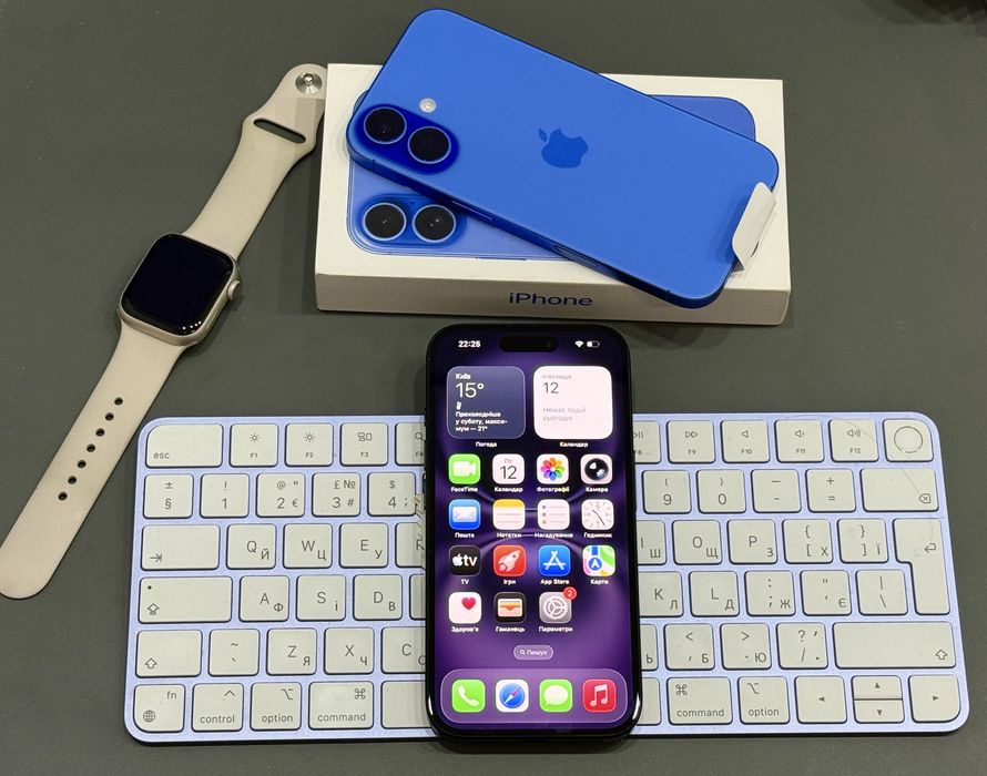 iPhone 16 128GB Black без блокувань (АКБ 100% 11 циклів)