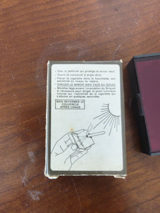 Raro e curioso isqueiro solar vintage de fabrico francês ("Briquet Solaire").