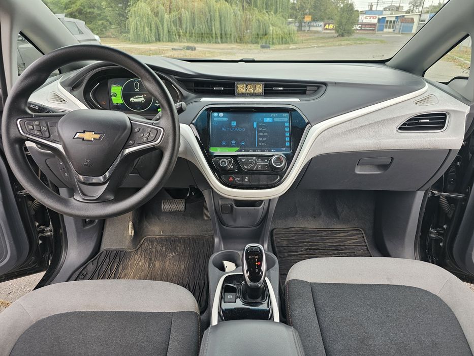 Продам Шевроле болт