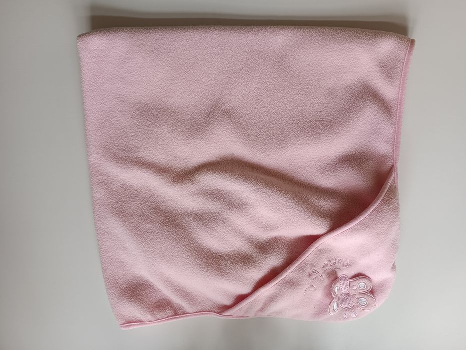 Kocyk polarowy z motylkiem