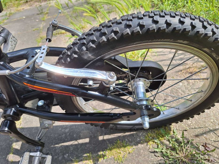 Rower Puky ZLX 16-1 Alu czarny + kask i rączka do nauki jazdy