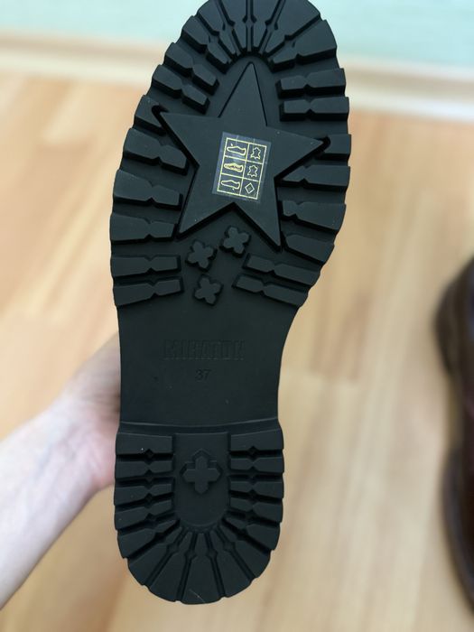 Туфлі нові Miraton/ трендовий колір бургунді