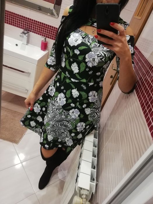 Nowa sukienka s/m 38 hiszpanka kwiaty urodziny komunia osiemnastka rod