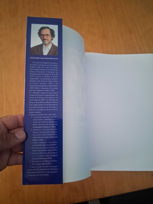 Livro de Psicologia Social de Félix Neto