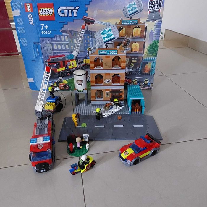 lego city 60321 Sardine factory