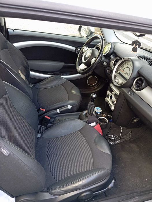 Mini Clubman em boa conservação