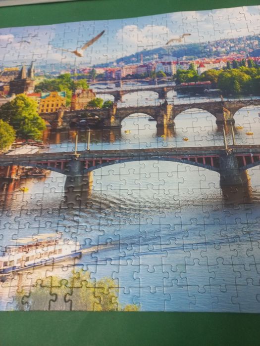 Bonito puzzle  500 peças  Completo.