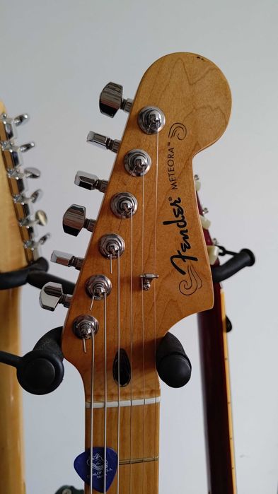 Fender Player Plus Meteora Silverburst (Burstbucker,P90)