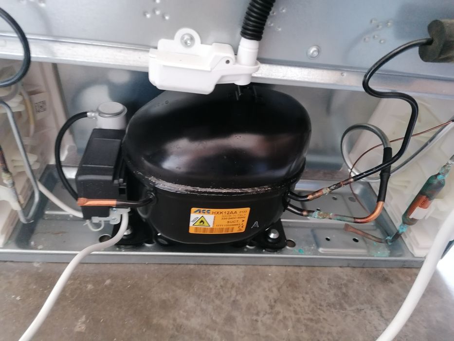 Frigorífico combinado de encastrar Electrolux