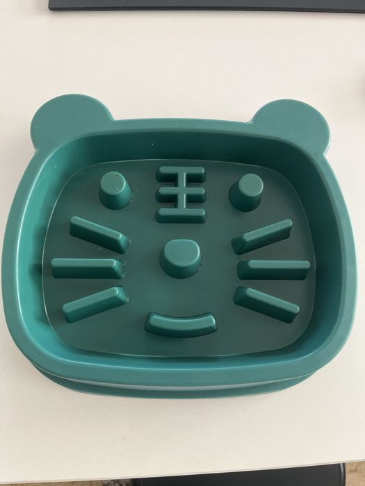 Taça de alimentaçao animal para comer mais lentamente