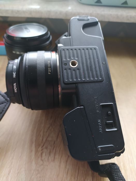 Analogowa Yashica 230AF dwa obiektywy