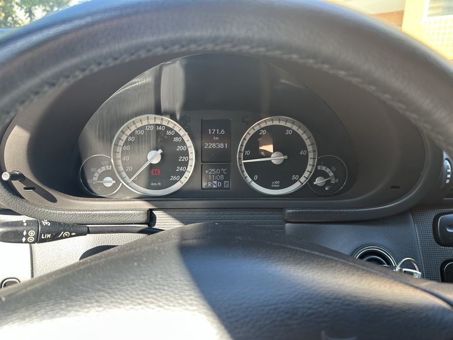 Mercedes w203 c220 143cv