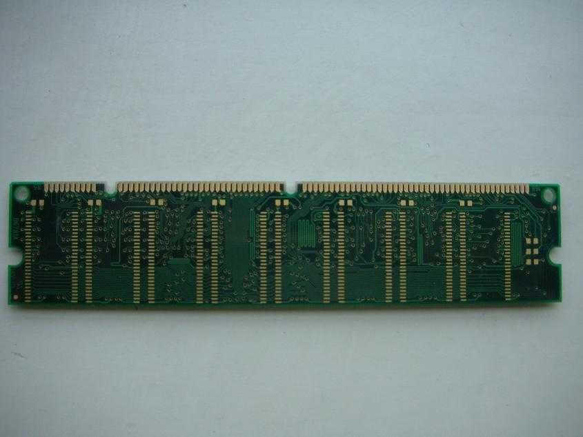 64 MB SD RAM Memory, 100 MHz, for Desktop64751908795138121