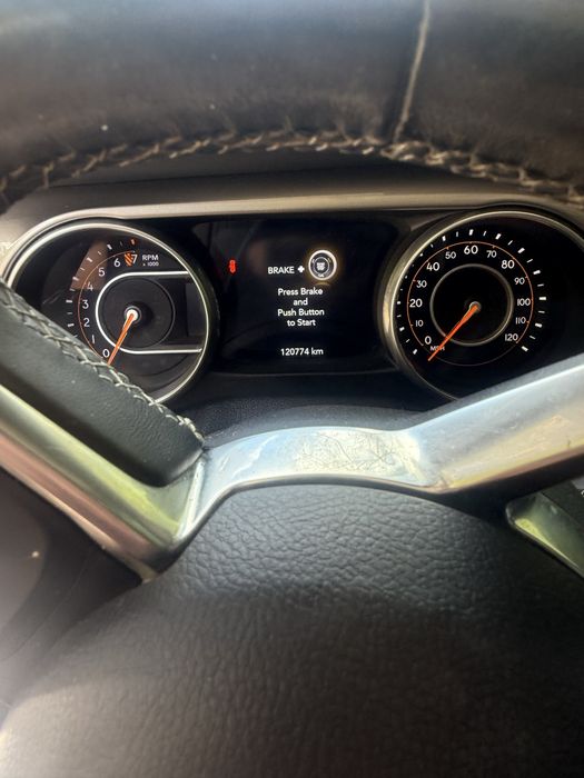 JEEP Wrangler Sahara