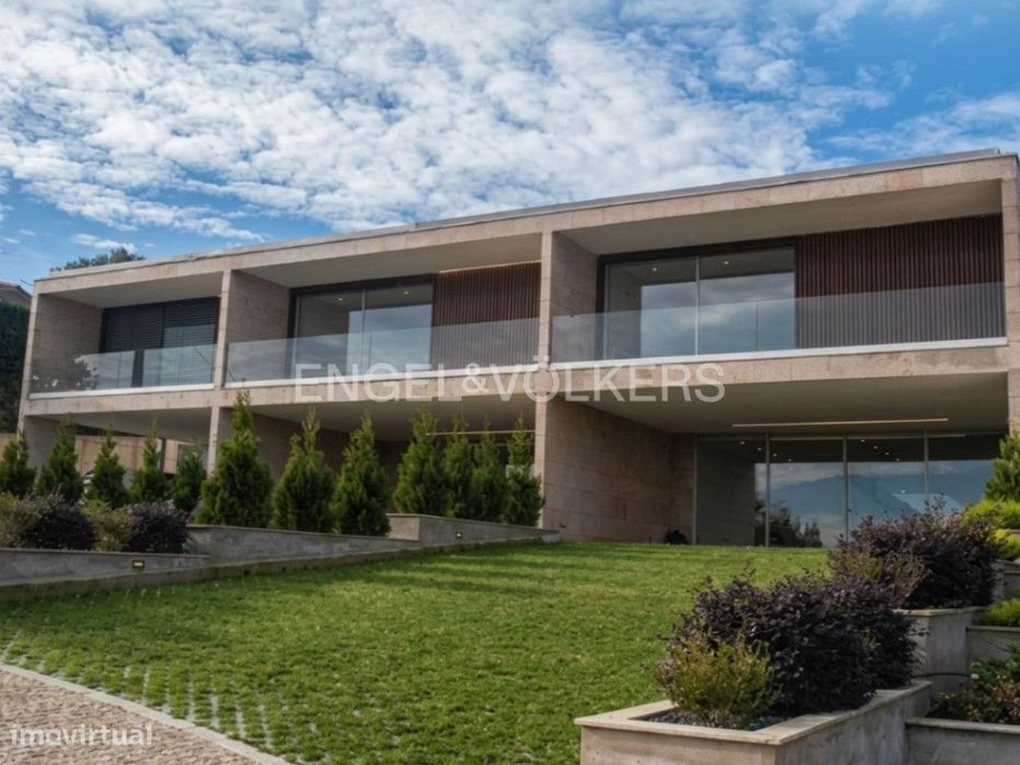 Terreno para construção com vista Rio em Oeiras Valley