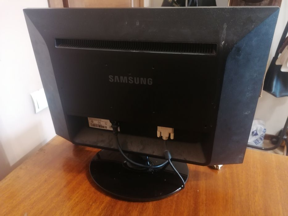 Монітор 22" Samsung SyncMaster 2253BW