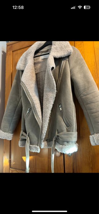 Kurtka ramoneska z ocieplanym kożuszkiem ZARA